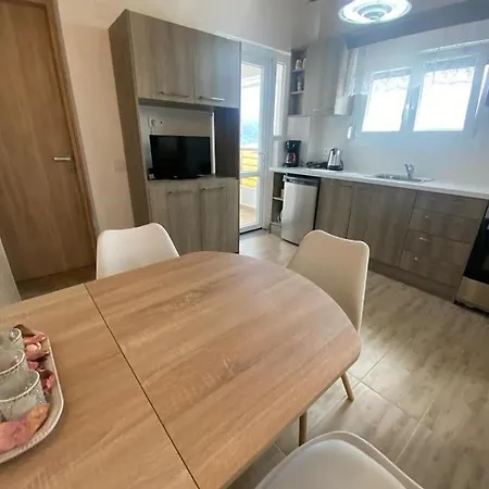 Apartamento Theo With Balcony